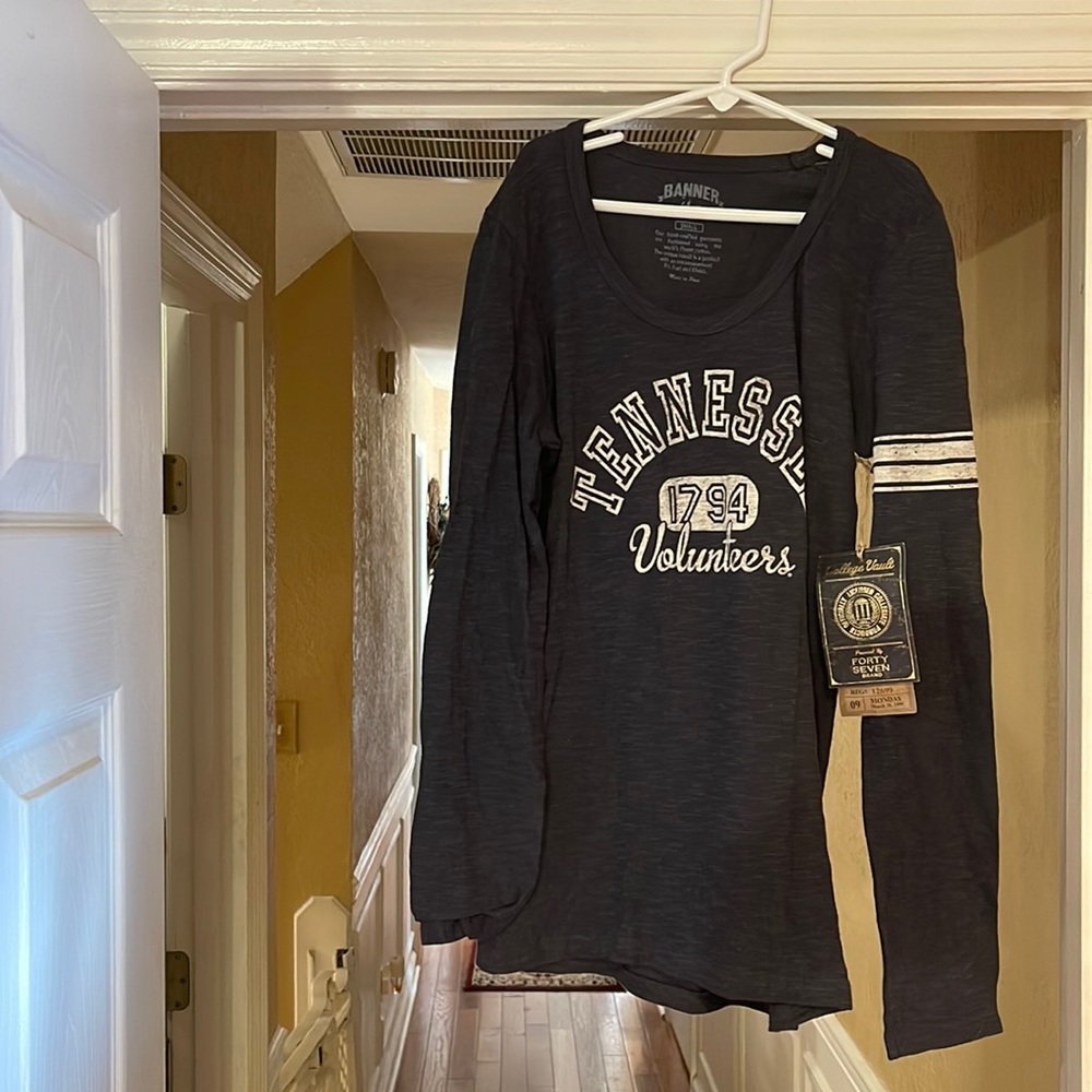 NWT - University of Tennessee gameday shirt. Size small.